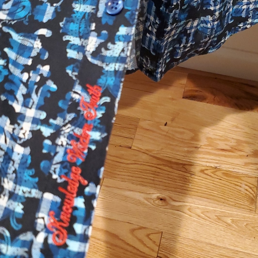 Robert Graham button down - Picture 4 of 4